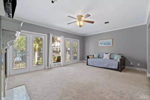 120 Baybridge Dr, Gulf Breeze, FL 32561