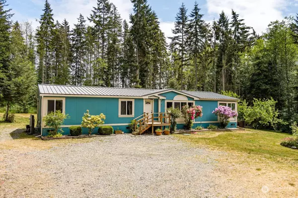 4370 Vanderwell RD, Oak Harbor, WA 98277