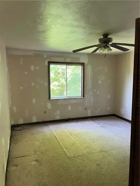 1415 Denver St, North Versailles, PA 15137