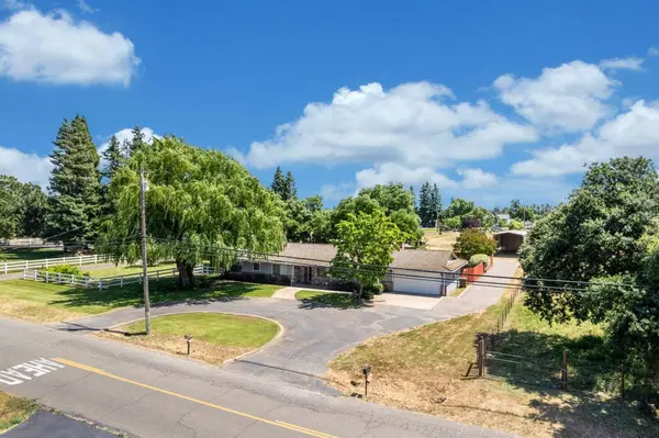 9736 Harvey RD, Galt, CA 95632