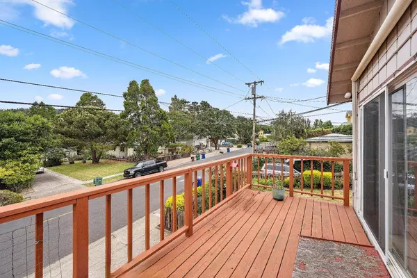 6104 Bernhard AVE, Richmond, CA 94805