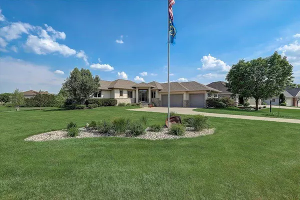6472 Harvest Moon Ct, Waunakee, WI 53597