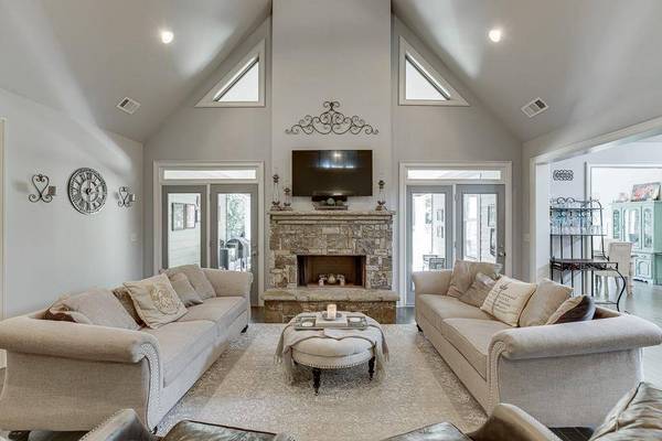 1091 Sterling Lake DR, Jefferson, GA 30549