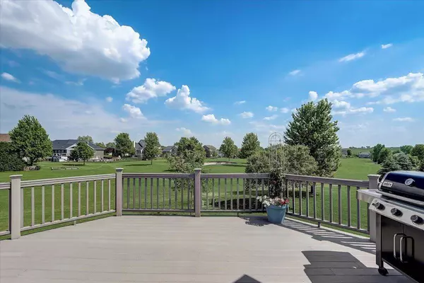 6472 Harvest Moon Ct, Waunakee, WI 53597