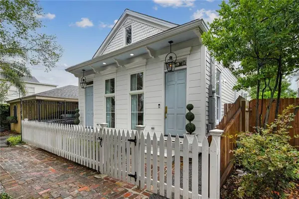 4021 PERRIER ST, New Orleans, LA 70115