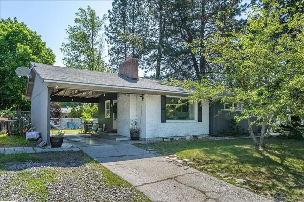 5704 N Walnut St, Spokane, WA 99205