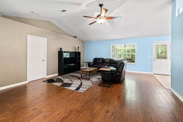 2816 Mohican Way, Crestview, FL 32539