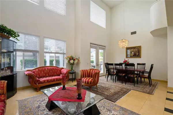 19 Vetrina, Irvine, CA 92606