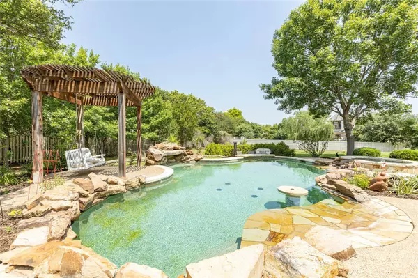 4512 Mahogany Lane, Copper Canyon, TX 75077
