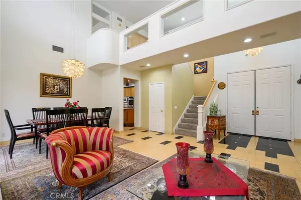 19 Vetrina, Irvine, CA 92606