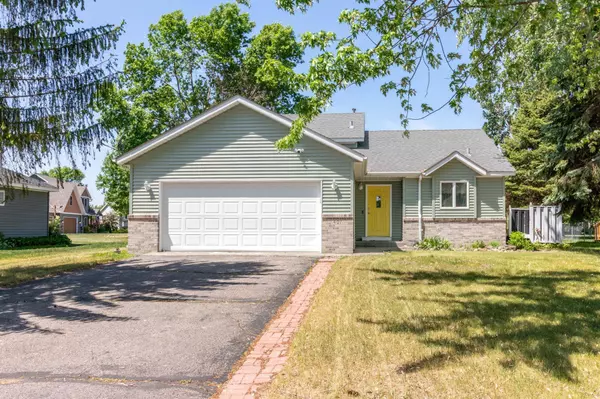 407 12th AVE N, Sartell, MN 56377