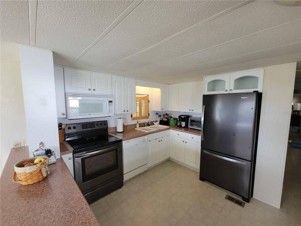 306 50TH AVENUE DR W, Bradenton, FL 34207