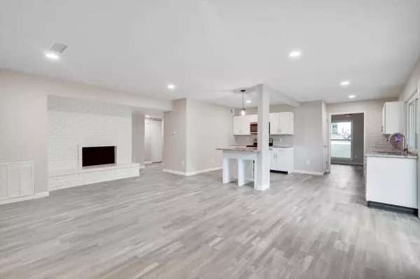 4904 Watkins Drive, The Colony, TX 75056