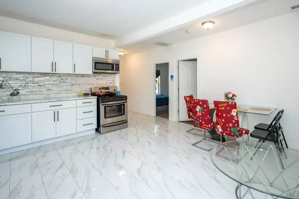 313 & 315 S Joliet ST, Joliet, IL 60436