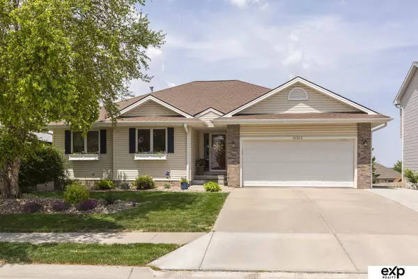 16212 Heather Street, Omaha, NE 68136