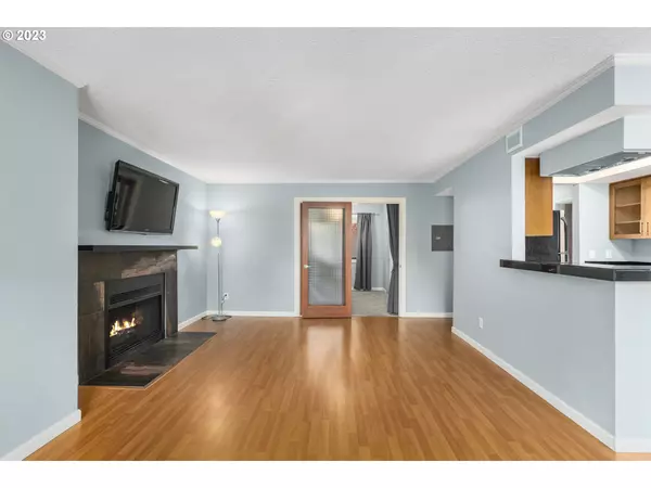 6600 SE DIVISION ST #203, Portland, OR 97206