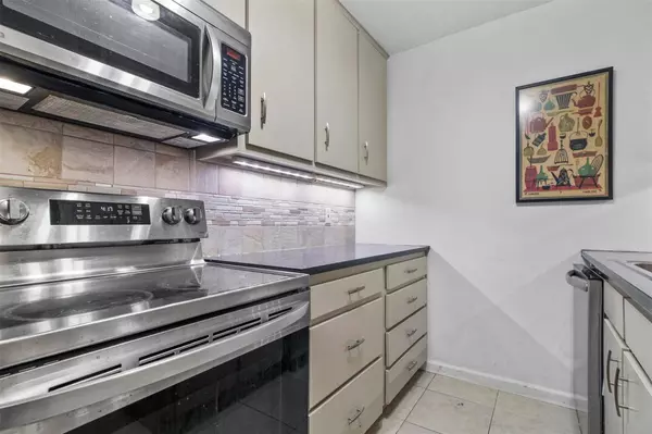 5136 Amesbury Drive #107, Dallas, TX 75206