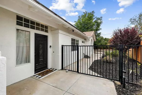 624 Rowley Way, Ramona, CA 92065