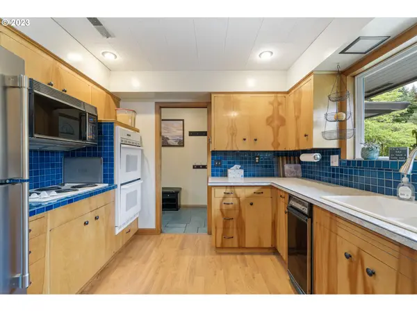 9580 SW OMARA ST, Portland, OR 97223