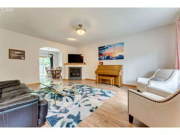 2025 SW 6TH AVE, Camas, WA 98607