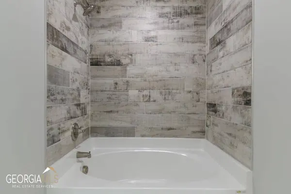 2048 Meadow Cove, Valdosta, GA GA