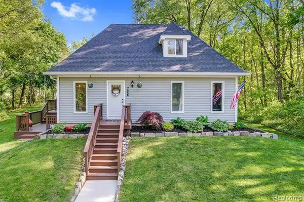 7046 Armstrong Road, Howell, MI 48855