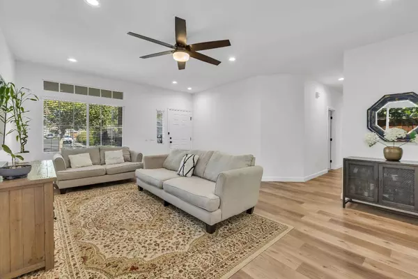 7917 Quaker Ridge WAY, Sacramento, CA 95829