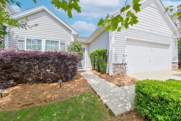 4309 Hampstead Heath DR, Waxhaw, NC 28173