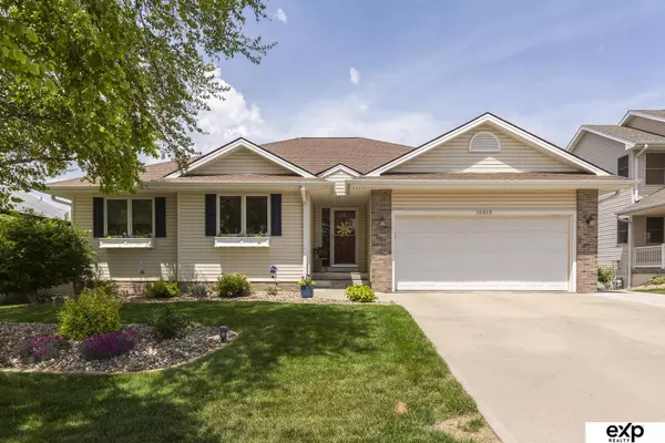 16212 Heather Street, Omaha, NE 68136