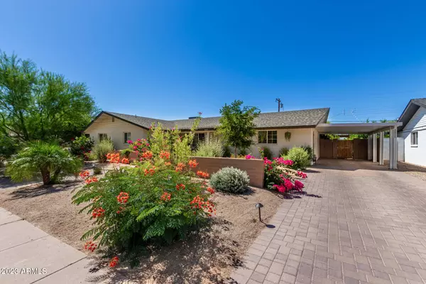 8307 E MEADOWBROOK Avenue, Scottsdale, AZ 85251