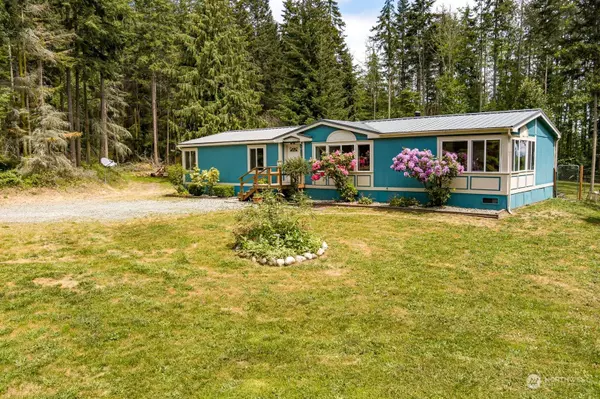 4370 Vanderwell RD, Oak Harbor, WA 98277