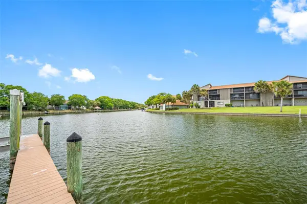 6129 SCHOONER WAY, Tampa, FL 33615