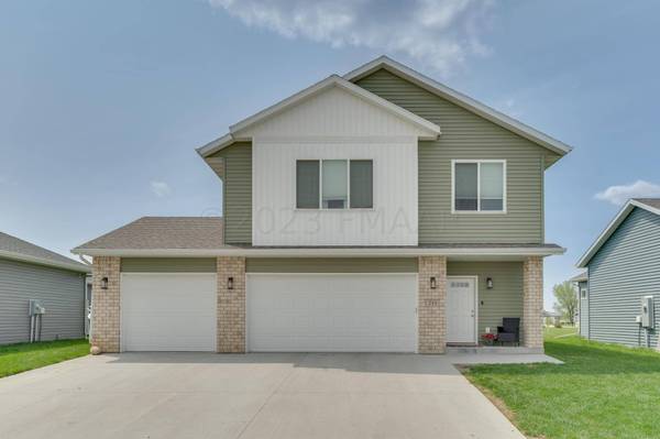 215 6 Street E, Horace, ND 58047