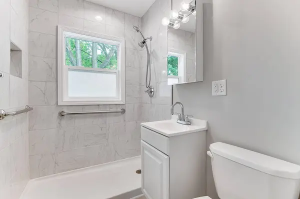 9225 Stevens AVE S, Bloomington, MN 55420