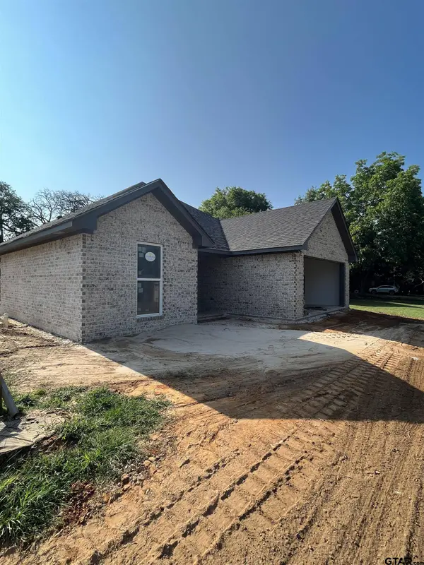 408 N Jarvis, Troup, TX 75789