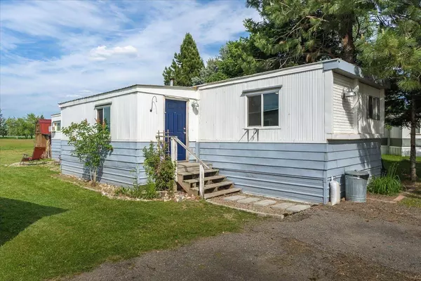 35717 N Spotted Rd, Clayton, WA 99110