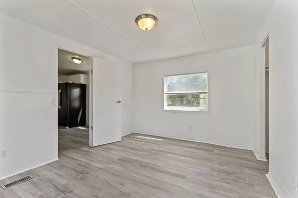 5615 E Oregon Rd, Elk, WA 99009