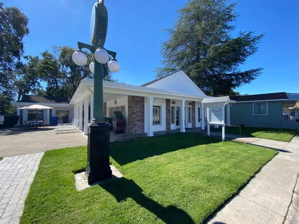 282 Colonial Park DR, Santa Rosa, CA 95403