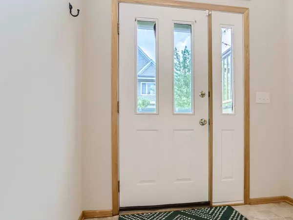 13913 54th AVE N, Plymouth, MN 55446