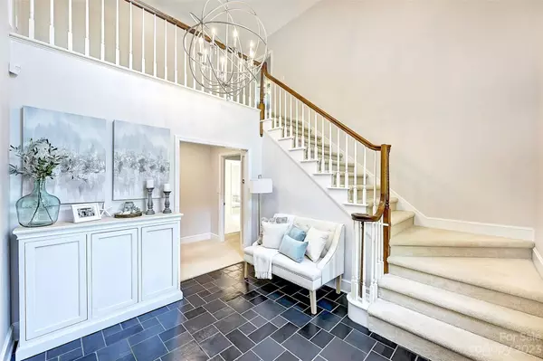 4710 Mcalpine Farm RD, Charlotte, NC 28226