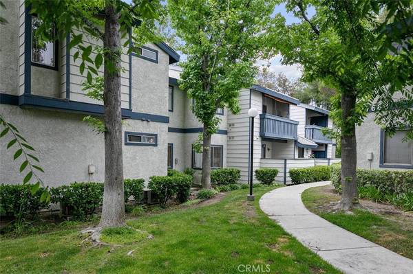 27664 Haskell Canyon RD #K, Saugus, CA 91350