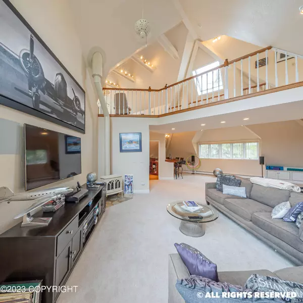 2111 Atwood DR, Anchorage, AK 99517