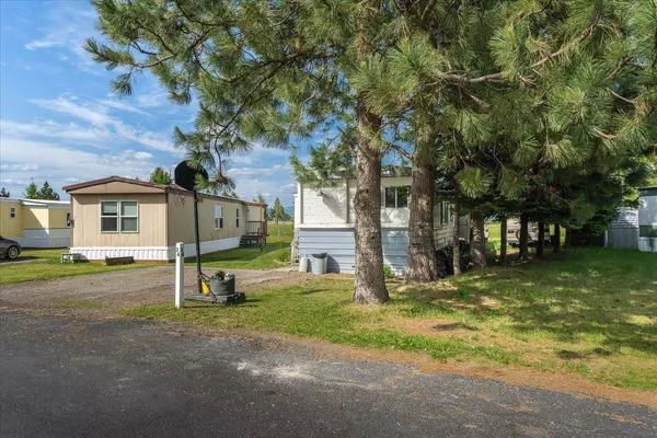 35717 N Spotted Rd, Clayton, WA 99110