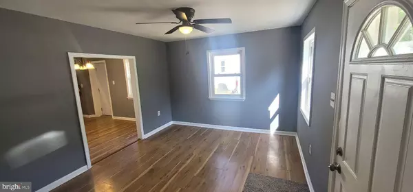 169 SILVER LAKE DR, Clementon, NJ 08021