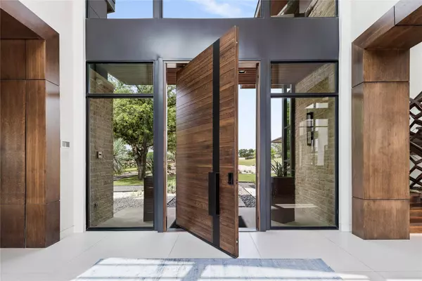 859 S White Chapel Boulevard, Southlake, TX 76092