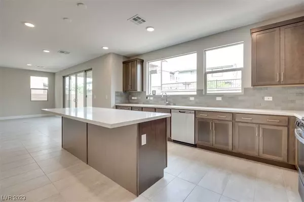 6853 Desert Finch Street, North Las Vegas, NV 89084