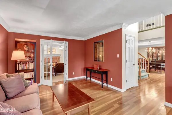 10655 Forest Crest Rd, Knoxville, TN 37922