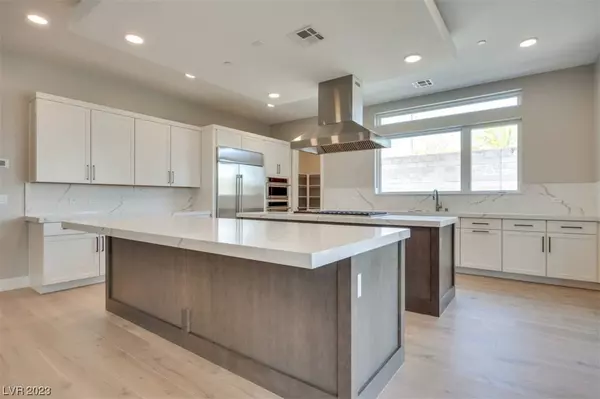 493 Highview Ridge Avenue, Las Vegas, NV 89138