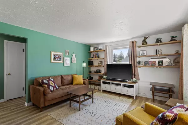 5610 N Oak St, Spokane, WA 99205