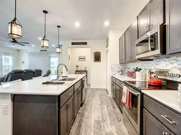 8177 ABBY BROOKS CIR, Wesley Chapel, FL 33545